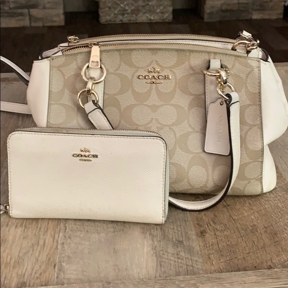 Coach purse and matching wallet